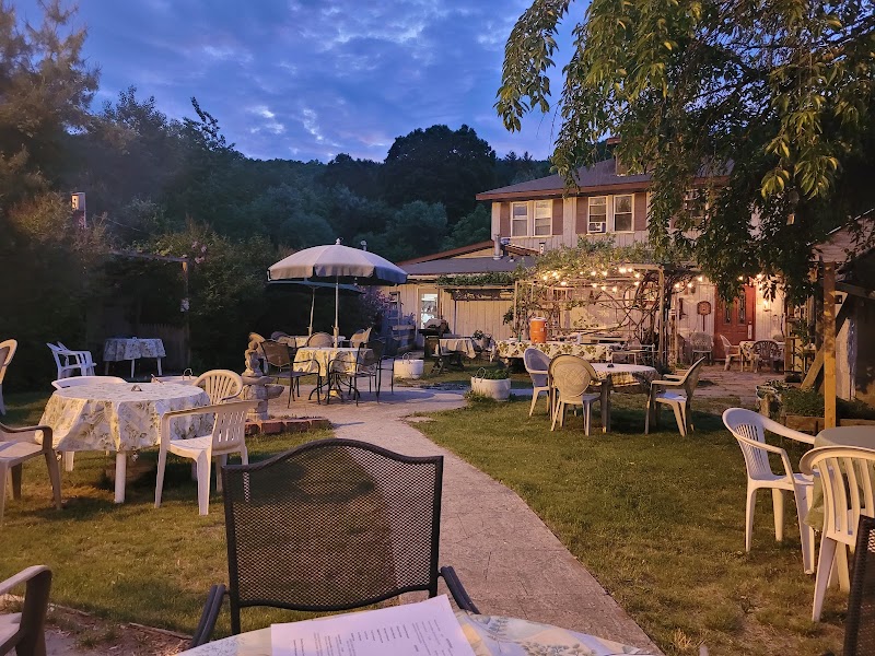 Giovanni's Inn