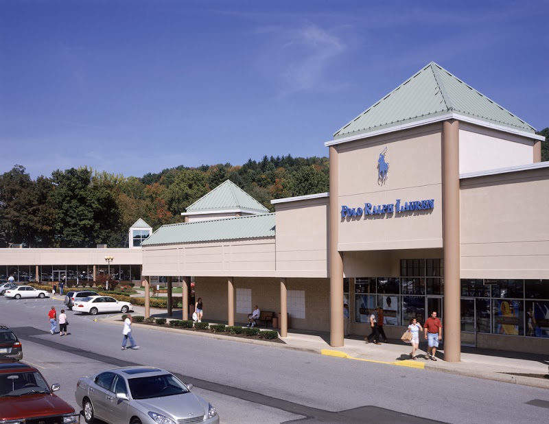 Pocono Premium Outlets