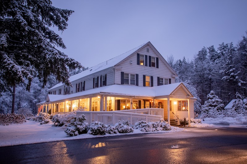 Mountaintop Lodge at Lake Naomi
